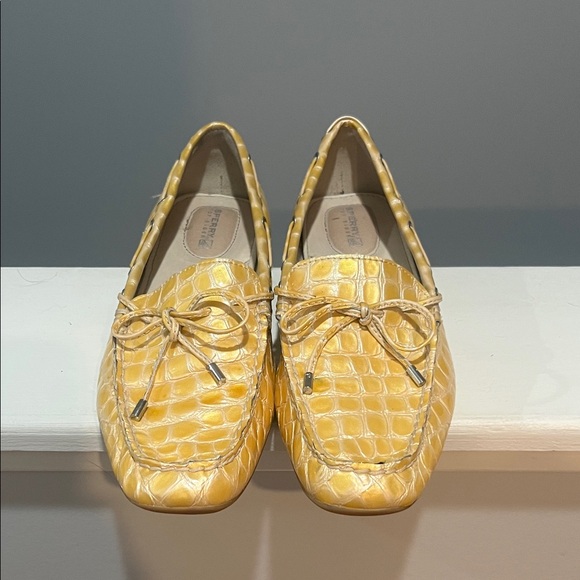 Yellow Crocodile-Patterned Leather Loafers Sperry Women's Size 9M size 9 M EUC - Picture 2 of 11